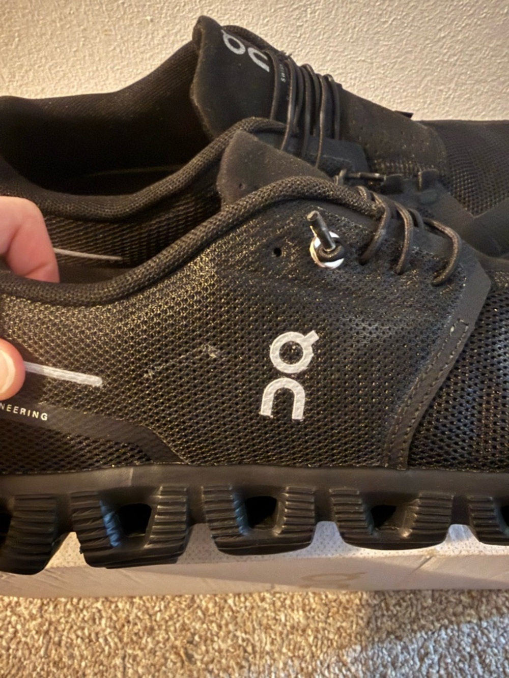On Running Cloud Women’s Running Shoes - Black - Picture 4 of 10